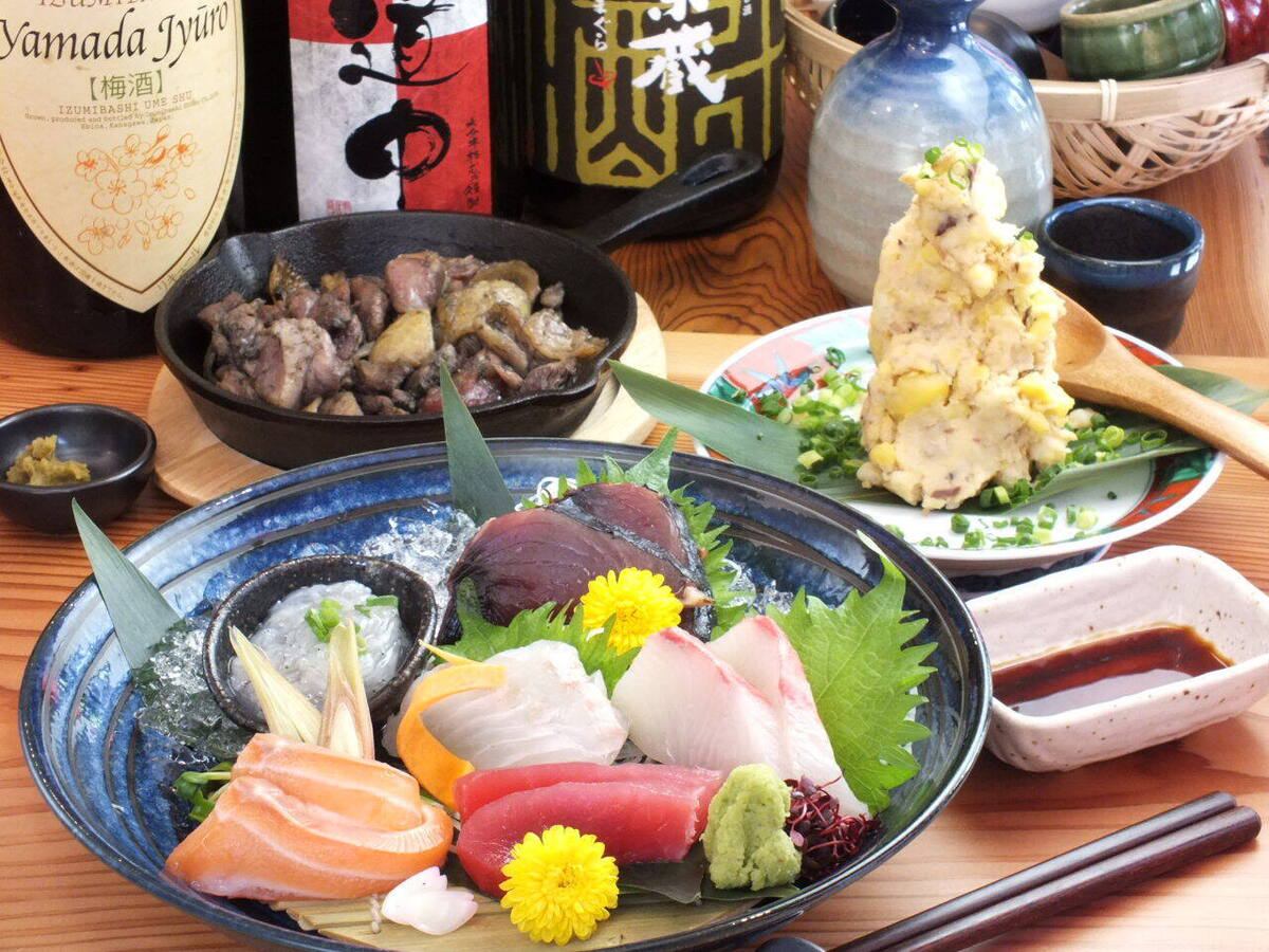 A restaurant where you can enjoy carefully selected sake and creative cuisine.