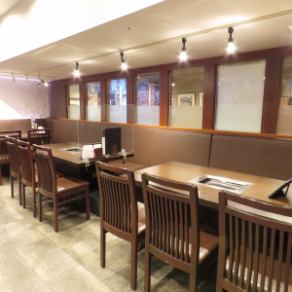 Seats 4 to 6 people with a single-sided sofa (cannot be combined) Also suitable for small parties [Takadanobaba, Waseda, Nishi-Waseda, private rental, girls' night out, banquet, izakaya, all-you-can-eat, all-you-can-drink, all-you-can-eat-and-drink, Yakiniku]