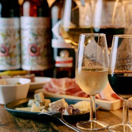 ワインは50種類以上!