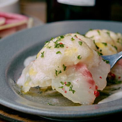 泡醤油(エスプーマ)のカルパッチョ