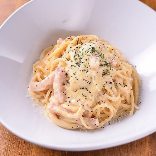 Shiroishi bamboo chicken egg carbonara