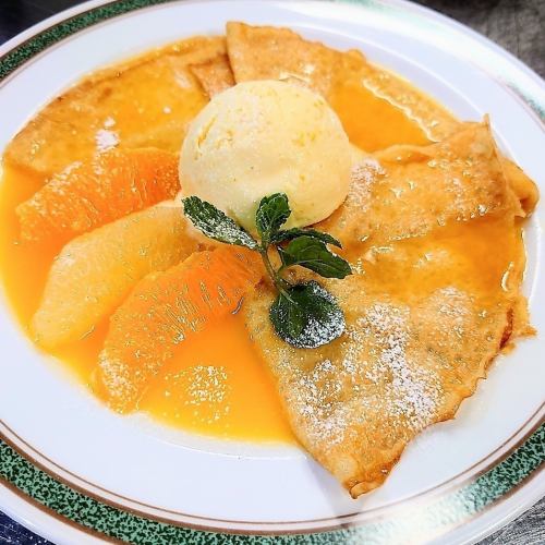 Crepe Suzette with citrus ice cream and orange sauce ~Grand Marnier scent~