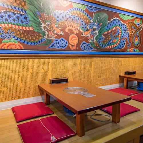 お座敷もありゆったり空間