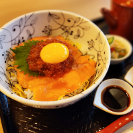 広々空間でゆったりランチ♪