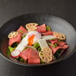 牛たんローストサラダ