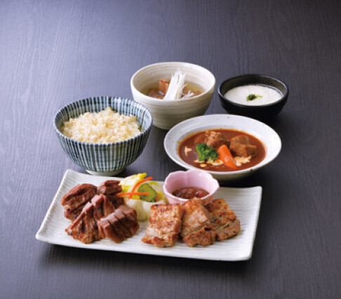 松島定食(とんたん2・豚バラ・シチュー)