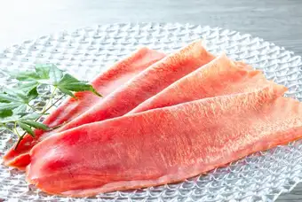大判の牛タン