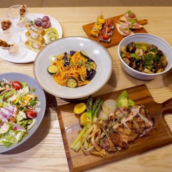 ディナーコース◆フード6種類3000円＋生ビール付き飲み放題2000円のコース5000円(税込)