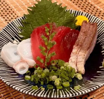鮮魚盛合わせ(1人前)