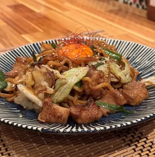 ホルモン焼きそば