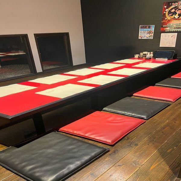 8名～10名様前後の完全個室もご用意してあります♪会社同僚・ご家族・ご友人・合コンなどジャンルを問わずごゆっくりとお楽しみ下さい♪ 