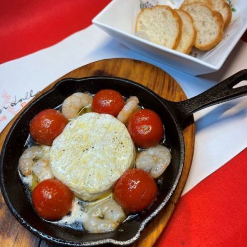 カマンベールアヒージョ