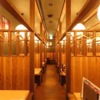 ◆総席数100席◆全席喫煙可！50名様以上のご予約から貸し切り可能です。ご不明点等ございましたら、お気軽にお問い合わせ下さいませ◎※要事前連絡必須