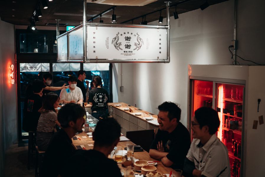 "土・日・祝日はハッピーアワー開催"