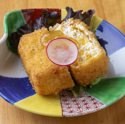 Fried corn and cream cheese