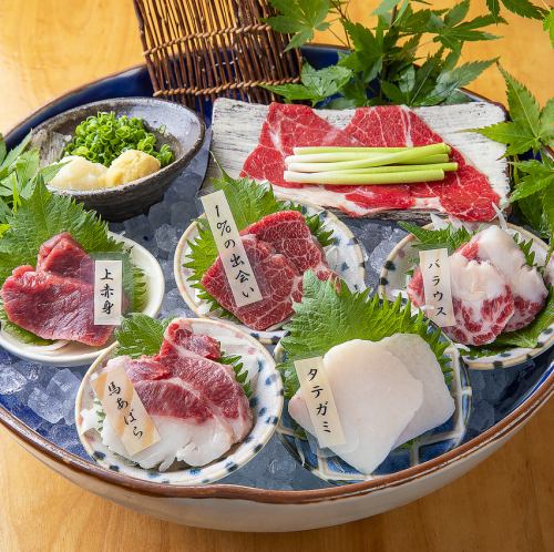 We offer local Kumamoto cuisine such as horse sashimi.