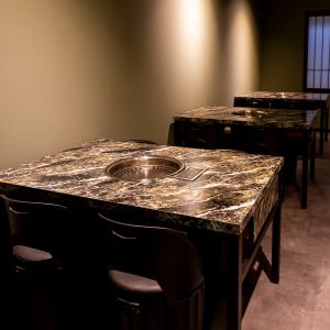 2F floor black marble table different angle