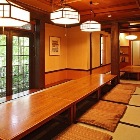 <p>It is a spacious tatami room and can accommodate a large number of people.</p>