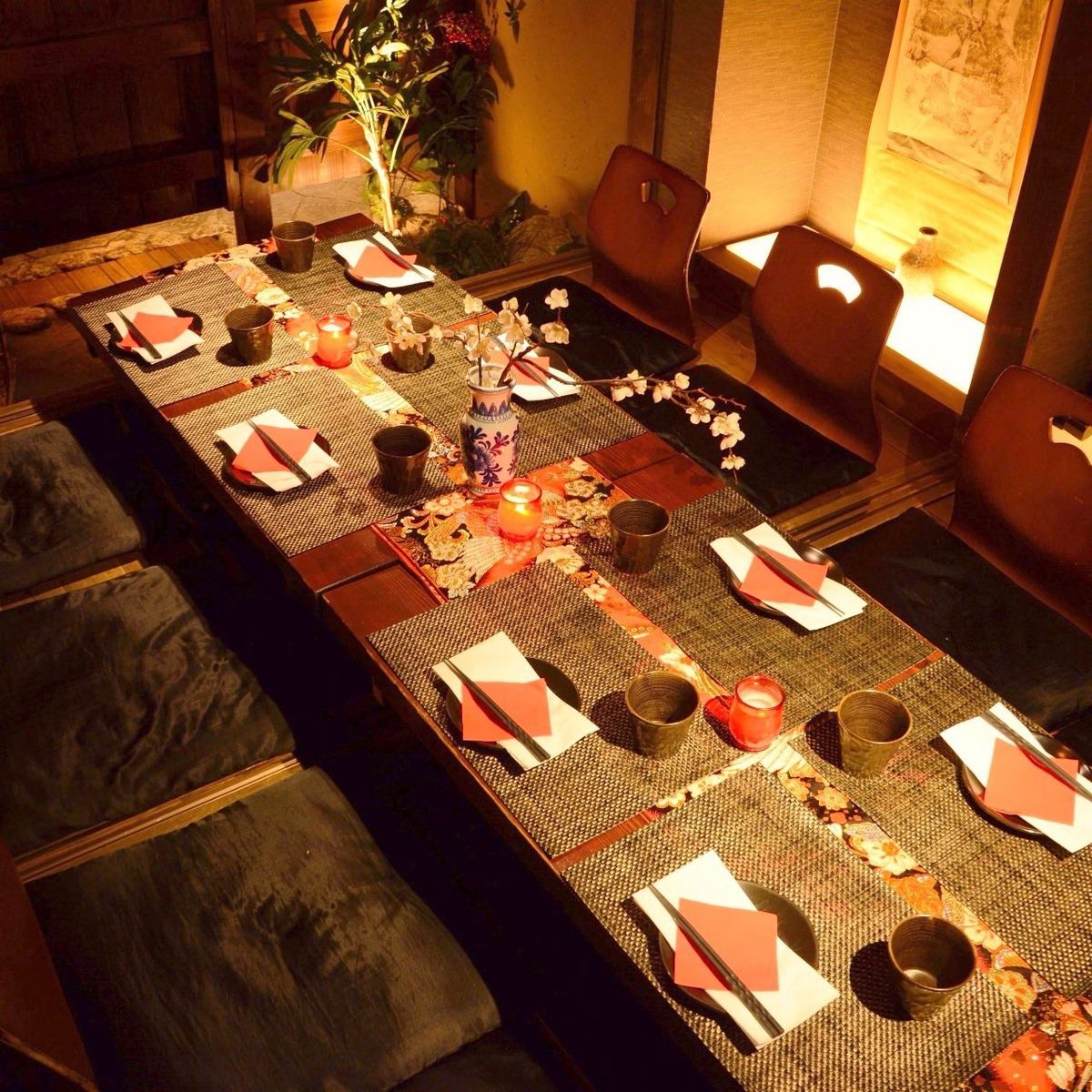 There are large and small private rooms for 2 to 56 people.Advantageous course 1980 yen ~ ♪