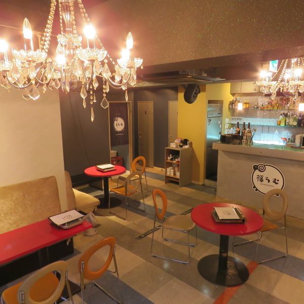 隠れ家的スポットの福らむは、心ゆくまで料理を楽しむのにおすすめ。自慢の生ラムや、焼肉としゃぶしゃぶを十分にご堪能いただけます。どれも一度食べたら忘れられない美味しさでリピート必至！ご友人や大切な方と、一緒に訪れたくなること間違いなし★ぜひ、充実したひとときをお過ごしください。※写真は一例です。