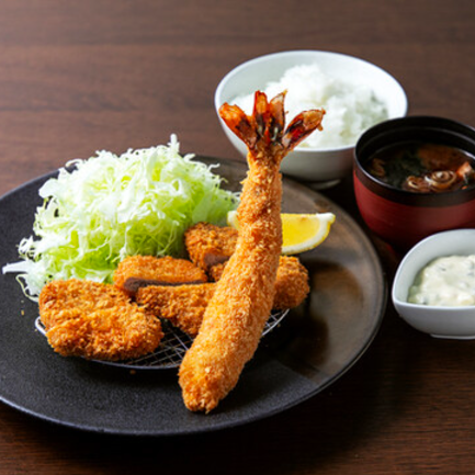 특상 새우 플라이 & 삼원돼지 힐레 밥상 90g