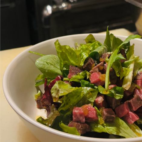 Roast beef salad