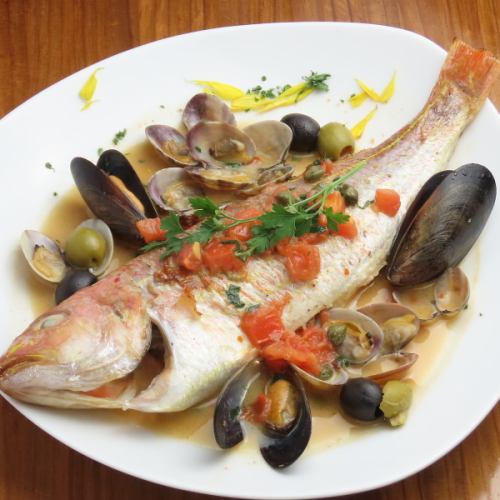 鮮魚のアクアパッツァ