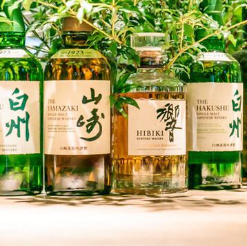 お店のロゴ入りグラスで楽しむ♪自家製サワーや多彩なドリンク　605円(税込)～