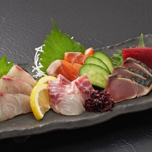 Assortment of 5 kinds of sashimi of the day