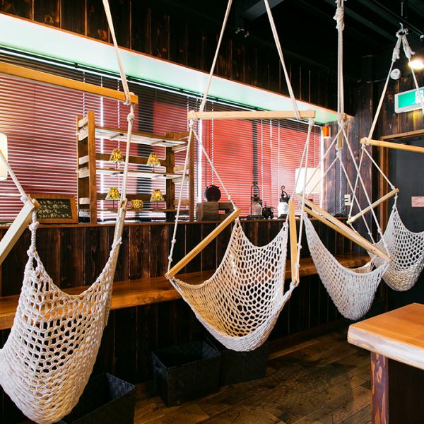 A hammock that will surely catch your eye when you come ☆ You can actually sit in the hammock and enjoy your meal instead of decorating it.Please use it by all means.