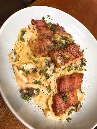 Rich carbonara with thick cut bacon and mushrooms