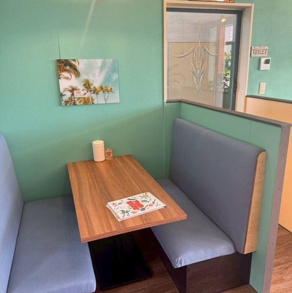 当店は、居心地のよい雰囲気が特徴で、15時からはワンちゃんと一緒に入店可能です。散歩の途中で気軽に立ち寄れるので、愛犬との時間を大切にしたい方にぴったり。店内は写真映えするデザインが施されており、記念に残る瞬間を切り取ることができます。ぜひ、特別な時間を楽しんでください。
