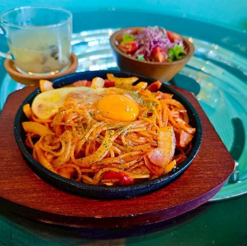 鉄板ナポリタン