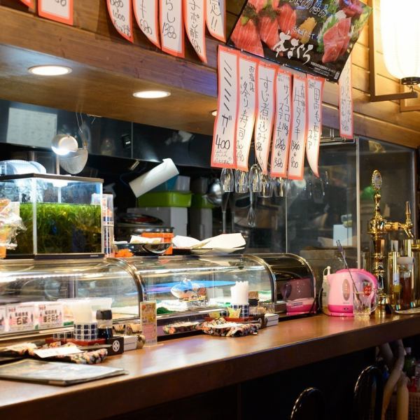 At the counter, you can enjoy delicious food and drinks while watching the chefs prepare the food up close.☆The counter is convenient and recommended for those who come by themselves, friends, or couples.