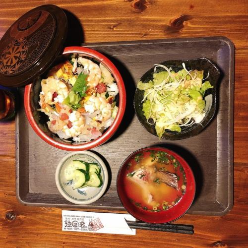 [Limited to 5 meals a day!] Seafood bowl set meal