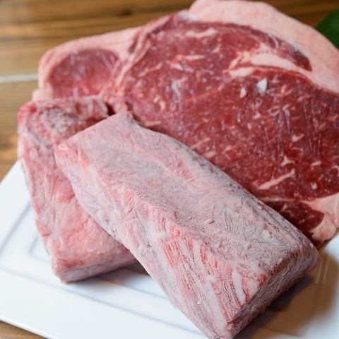 【ガッツリ】当店自慢のお肉をご用意しています♪