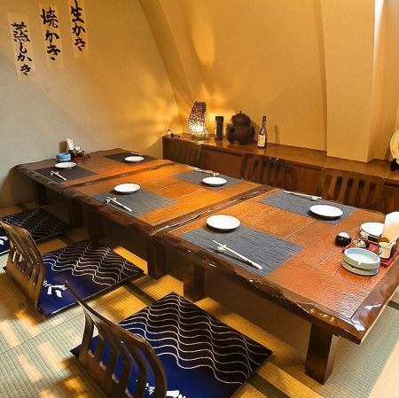 Tatami room on the 4th floor.Please contact us for reservations for 5 or more people.