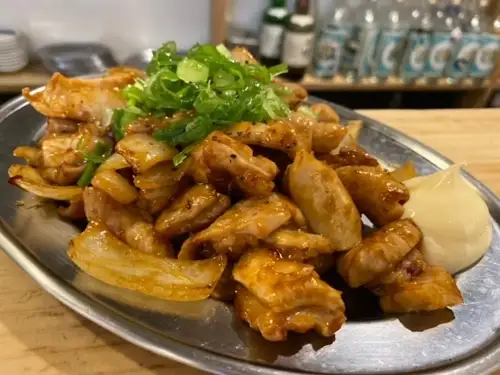 新鮮素材！絶品のもつ焼き
