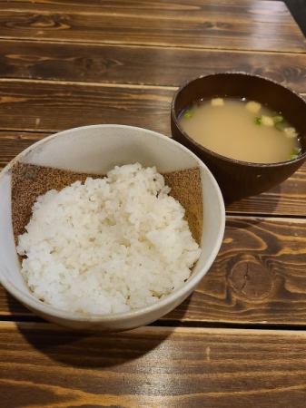 定食セット(ご飯とみそ汁)