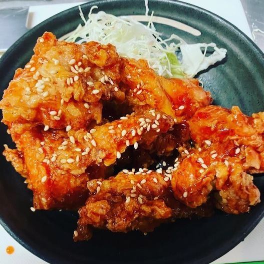 韓国クリスピーチキンも復刻！！ヤンニョム、ガーリック醤油、ハニーバター、ハニーマスタード、プリダチーズなど。お勧めは激辛マグマソース！！