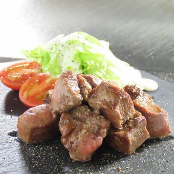 厚切り牛タンステーキ