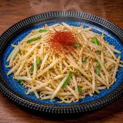 Garlic stir-fried bean sprouts