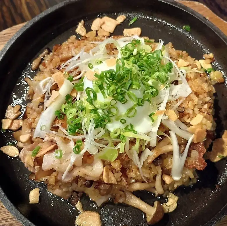 豚バラニンニク炒飯