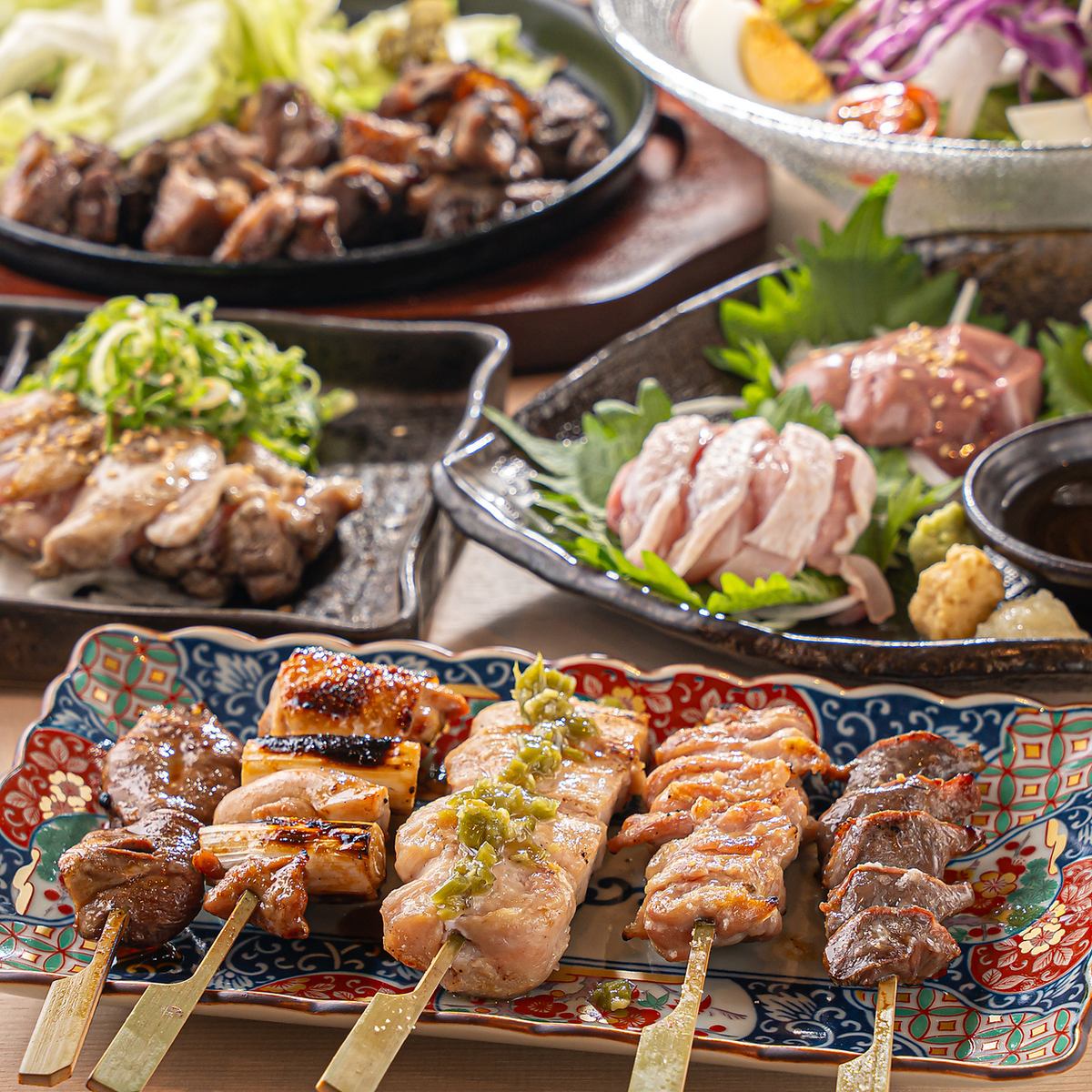 About a 6-minute walk from the station! Enjoy authentic, charcoal-grilled juicy yakitori!