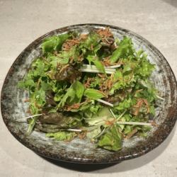 Simple green salad