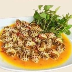 Stir-fried clams with garlic / clams with tamarind