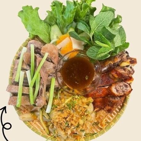 茹で鴨肉、ロスト鶏肉、鶏もみじサラダ