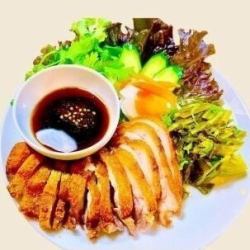 Crispy salted pork shank