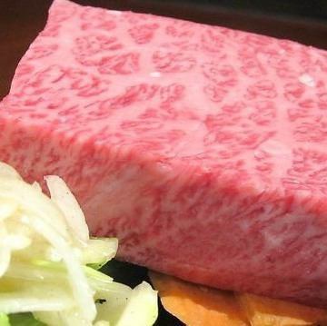 Delivering high-quality meat with outstanding freshness because it is a directly managed Wagyu beef ★