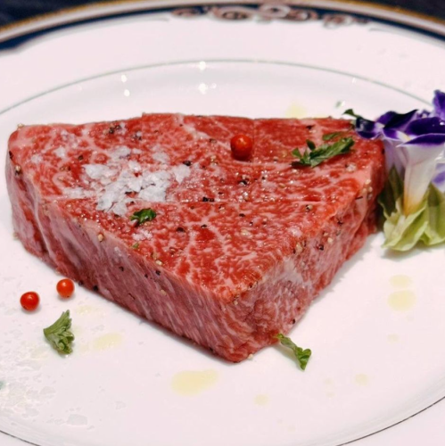 松阪牛希少部位赤身（100g）